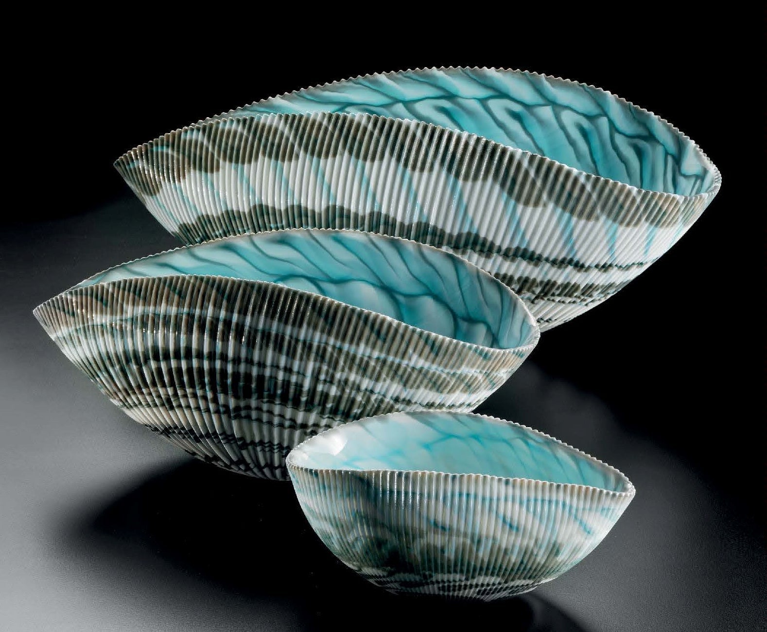 Turquoise tranquillity glass shell - Glass of Murano